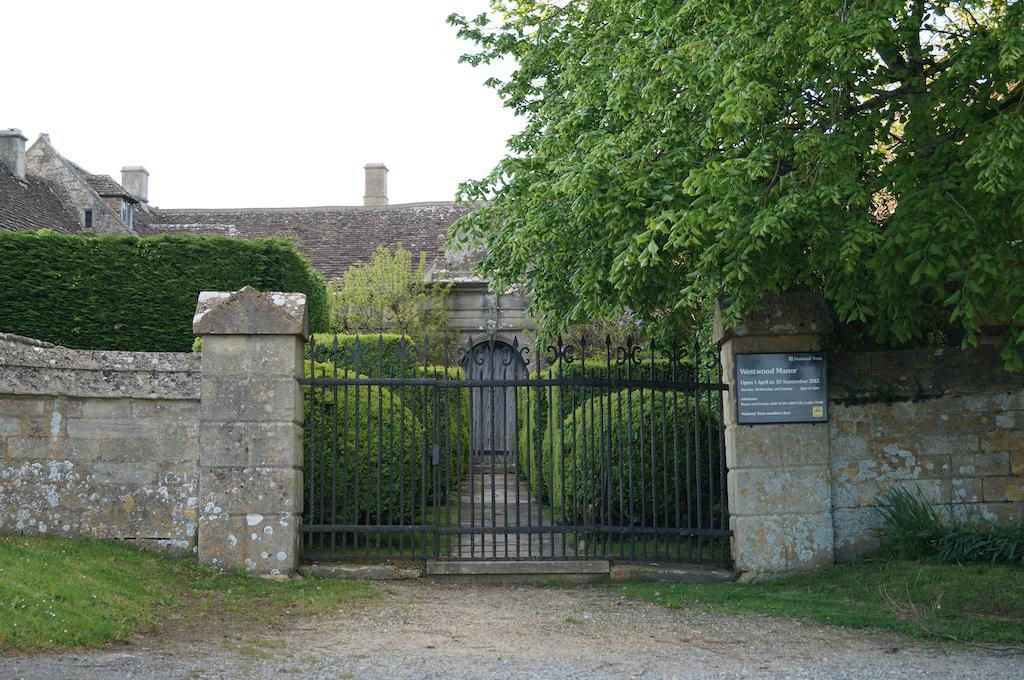 The Westwoods Bed & Breakfast Exterior photo
